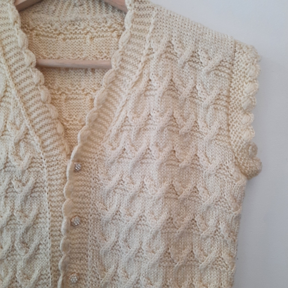 Vintage Cream Cable Knit Crochet Sweater Vest Cottagecore Boho Country - Picture 2 of 11